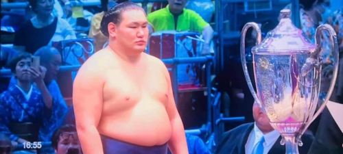 Хоошёорюү Бямбасүрэнгийн тухай онцлох баримтууд 